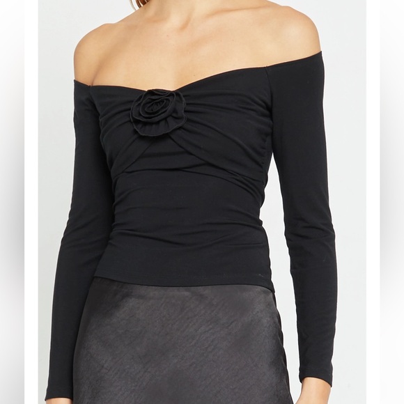 kourt Tops - Kourt Long Sleeve Off Shoulder Top